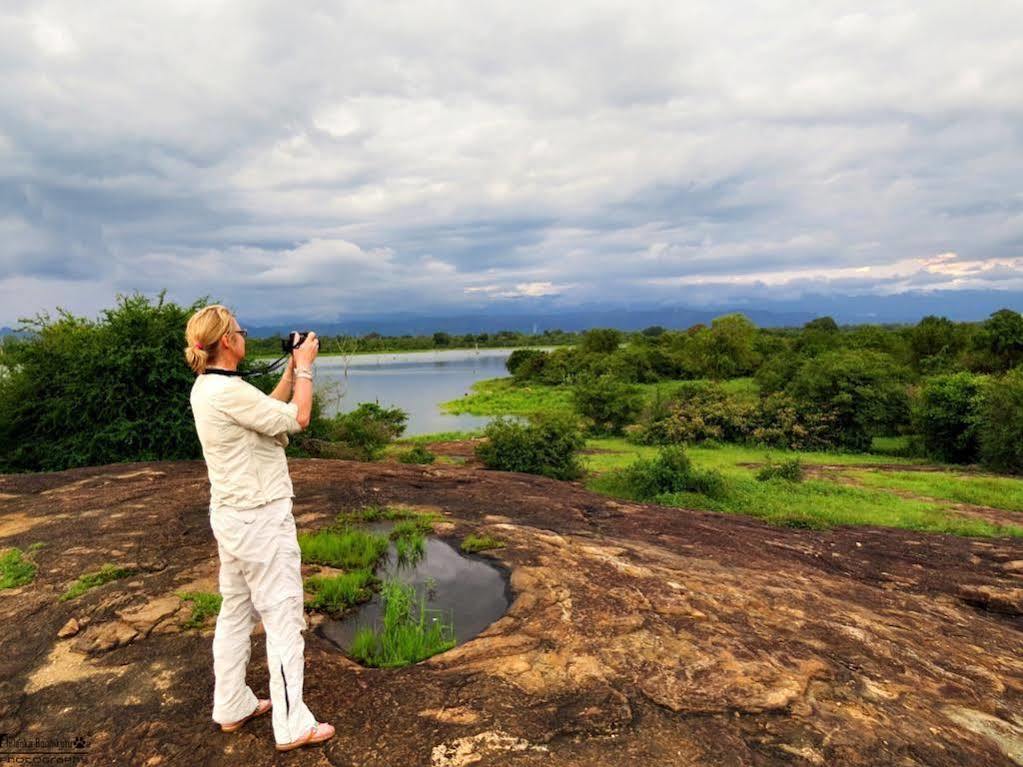 Mahoora Tented Safari Camp Удавалаве Екстер'єр фото